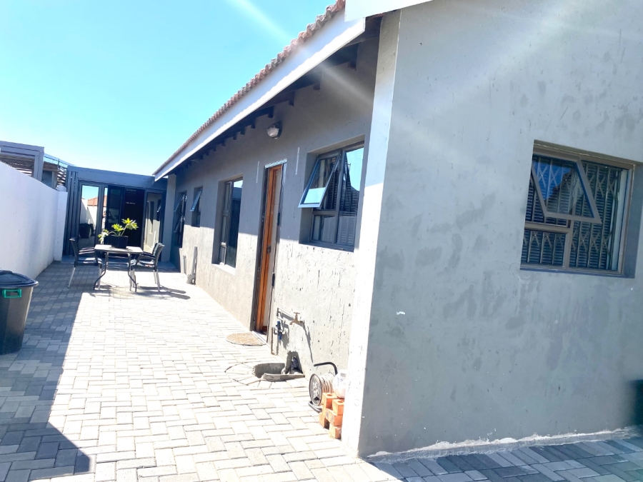 3 Bedroom Property for Sale in Vista Park Free State